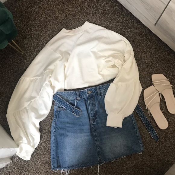 Zara Tops - Zara Balloons sleeves top🛍🛍